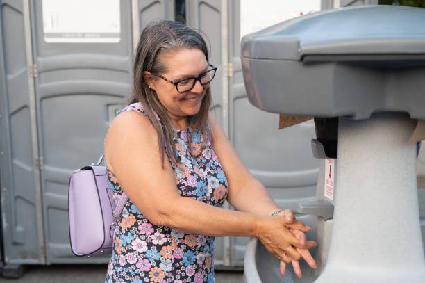 Best Portable toilet rental cost  in Somonauk, IL